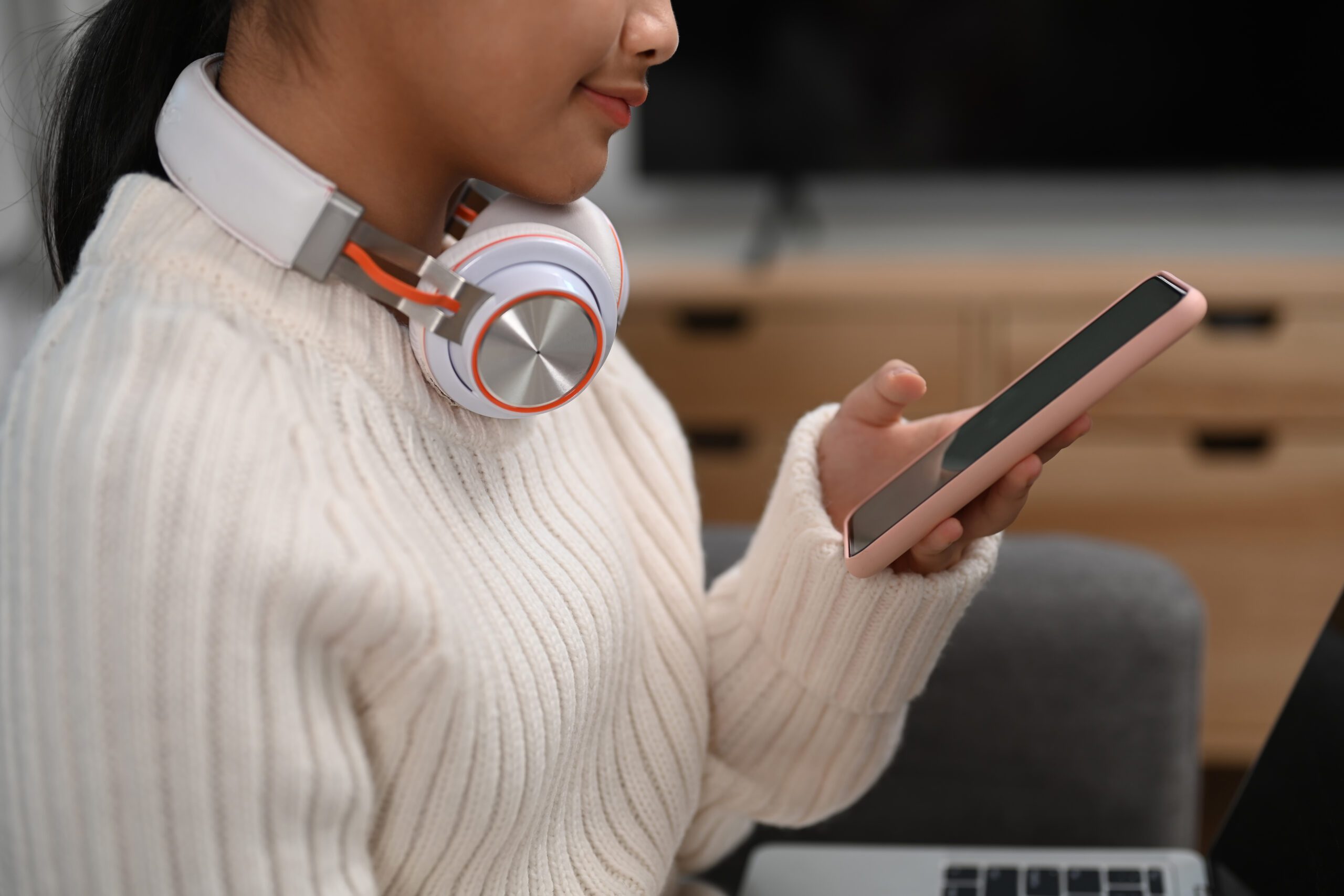 Younger Generations Insist on Paying Through Apps PaymentsJournal